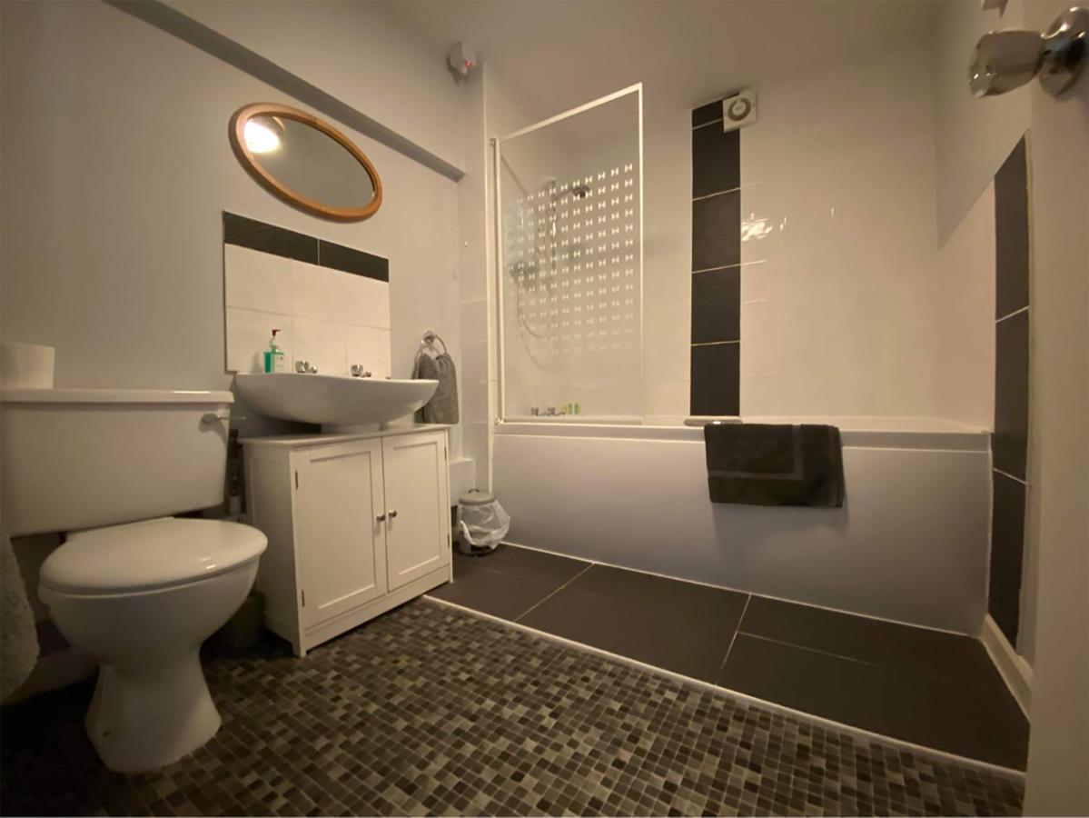 Bed and Breakfast Crown & Anchor Grantham Esterno foto